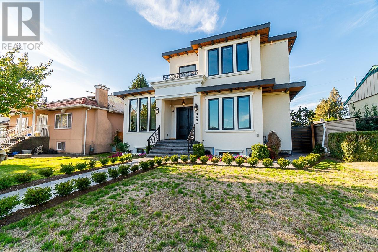 8481 11th Avenue, Burnaby, British Columbia  V3N 2P5 - Photo 2 - R2823527