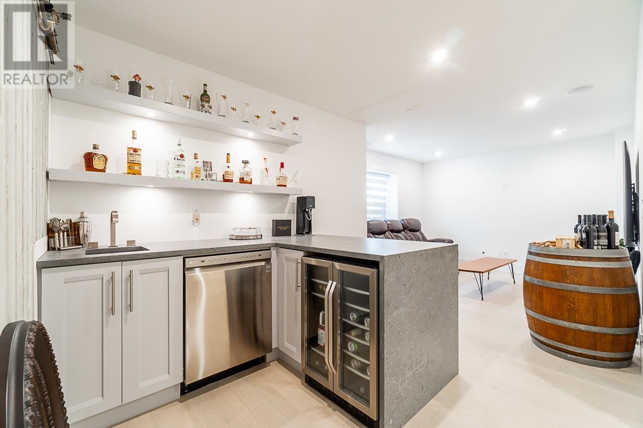 8481 11th Avenue, Burnaby, British Columbia  V3N 2P5 - Photo 29 - R2823527