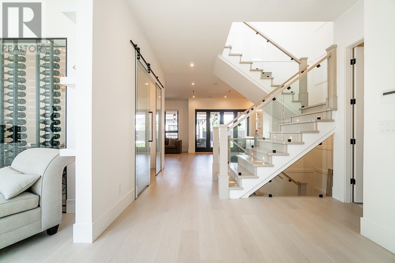 8481 11th Avenue, Burnaby, British Columbia  V3N 2P5 - Photo 3 - R2823527