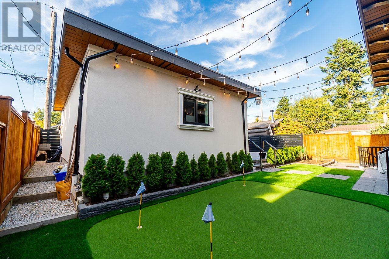 8481 11th Avenue, Burnaby, British Columbia  V3N 2P5 - Photo 33 - R2823527