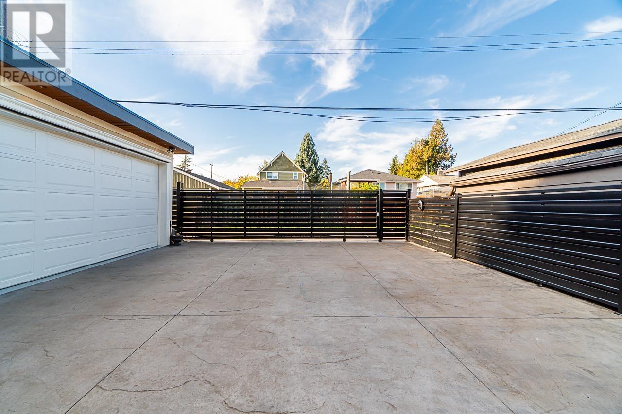 8481 11th Avenue, Burnaby, British Columbia  V3N 2P5 - Photo 35 - R2823527