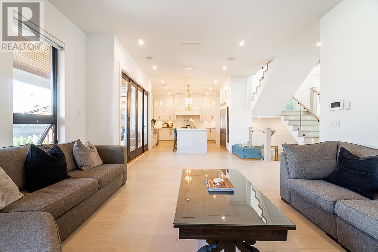 8481 11th Avenue, Burnaby, British Columbia  V3N 2P5 - Photo 6 - R2823527