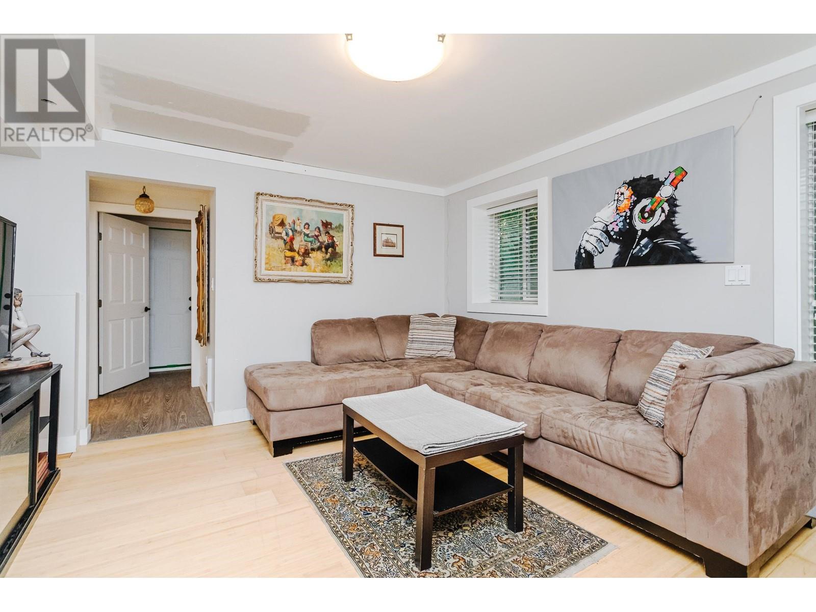 24700 110 Avenue, Maple Ridge, British Columbia  V2W 1G7 - Photo 21 - R2824656