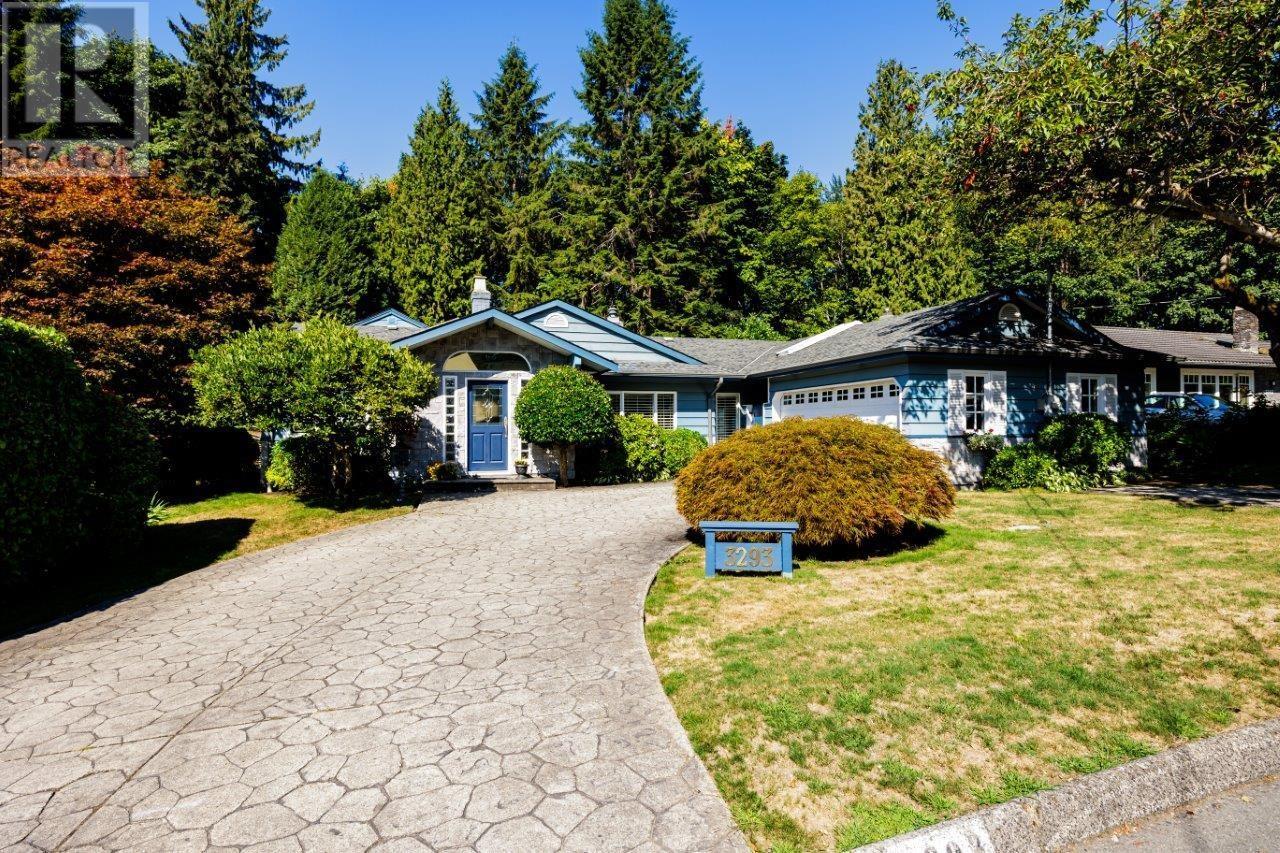 3293 WAYNE DRIVE, north vancouver, British Columbia