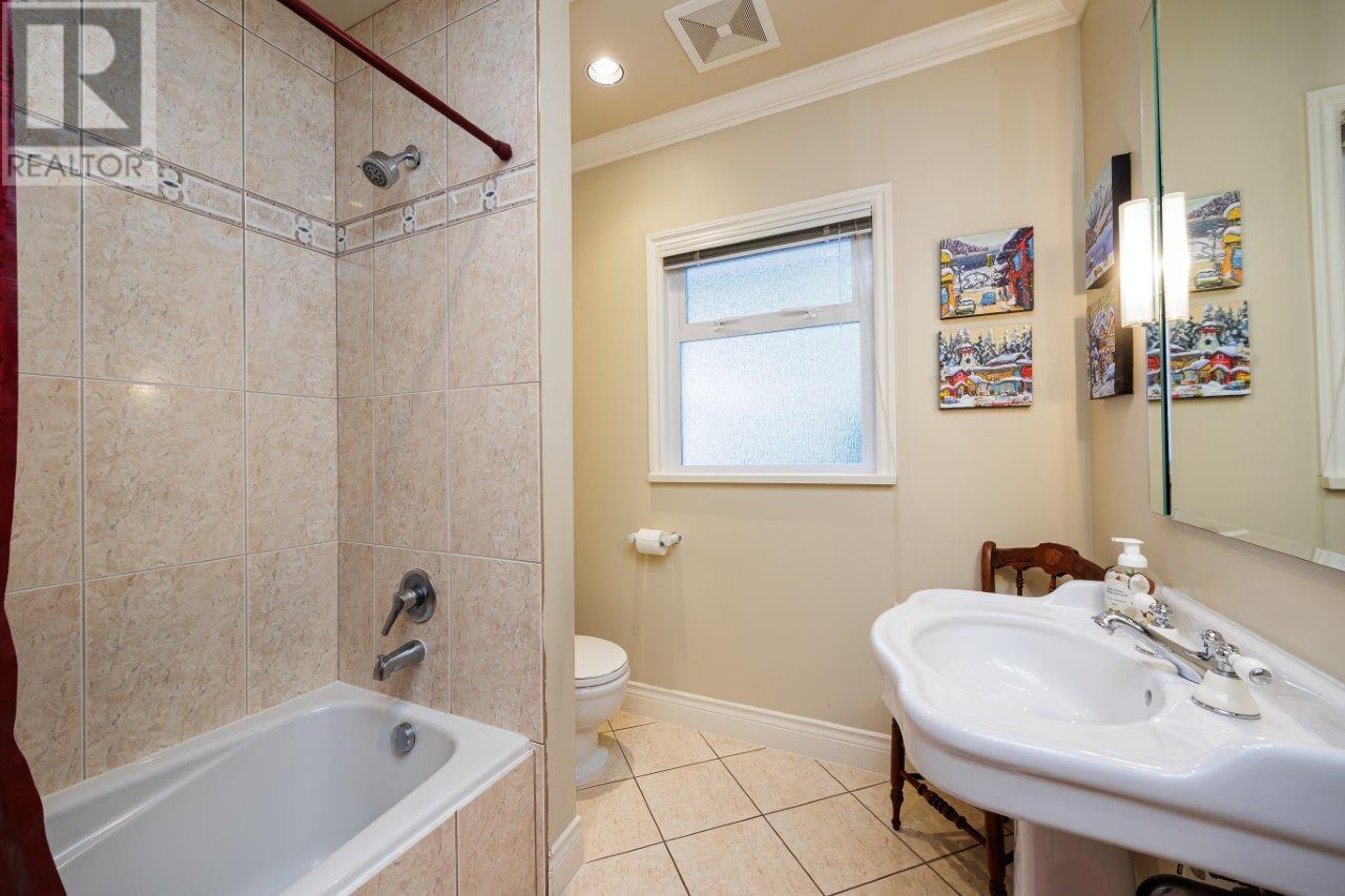 3293 Wayne Drive, North Vancouver, British Columbia  V7N 4B9 - Photo 15 - R2824658