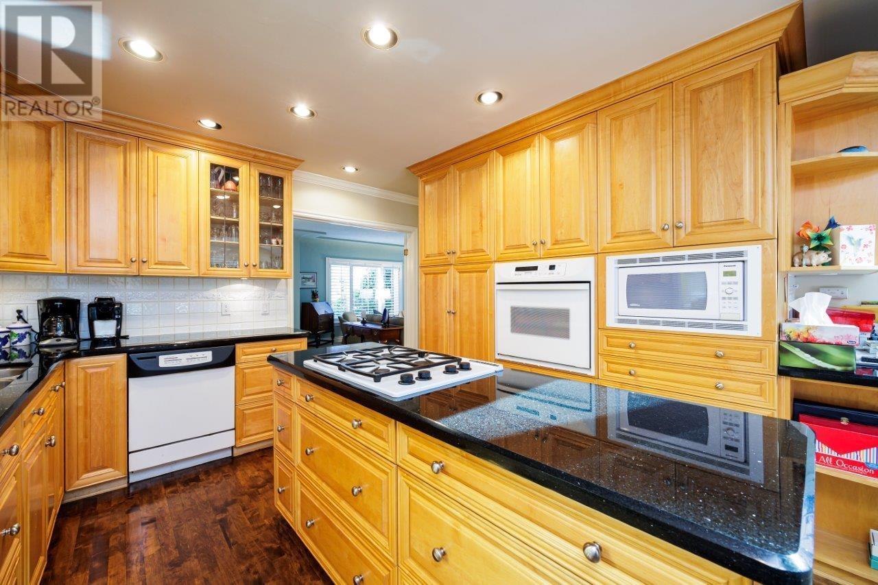 3293 Wayne Drive, North Vancouver, British Columbia  V7N 4B9 - Photo 9 - R2824658