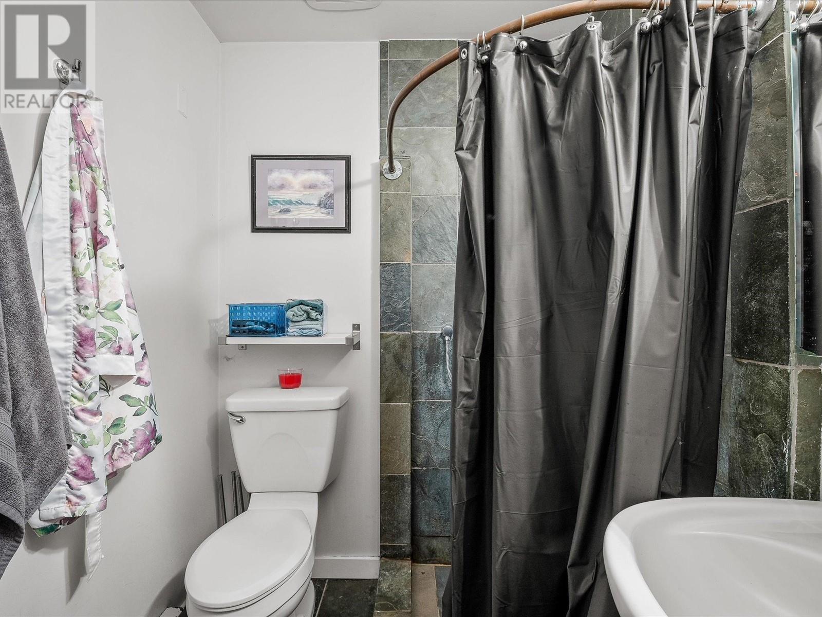 38063 Clarke Drive, Squamish, British Columbia  V0N 3G0 - Photo 17 - R2824669