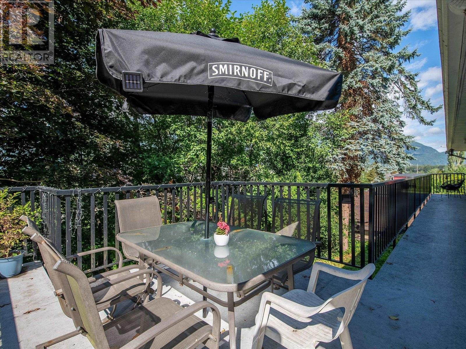 38063 Clarke Drive, Squamish, British Columbia  V0N 3G0 - Photo 18 - R2824669