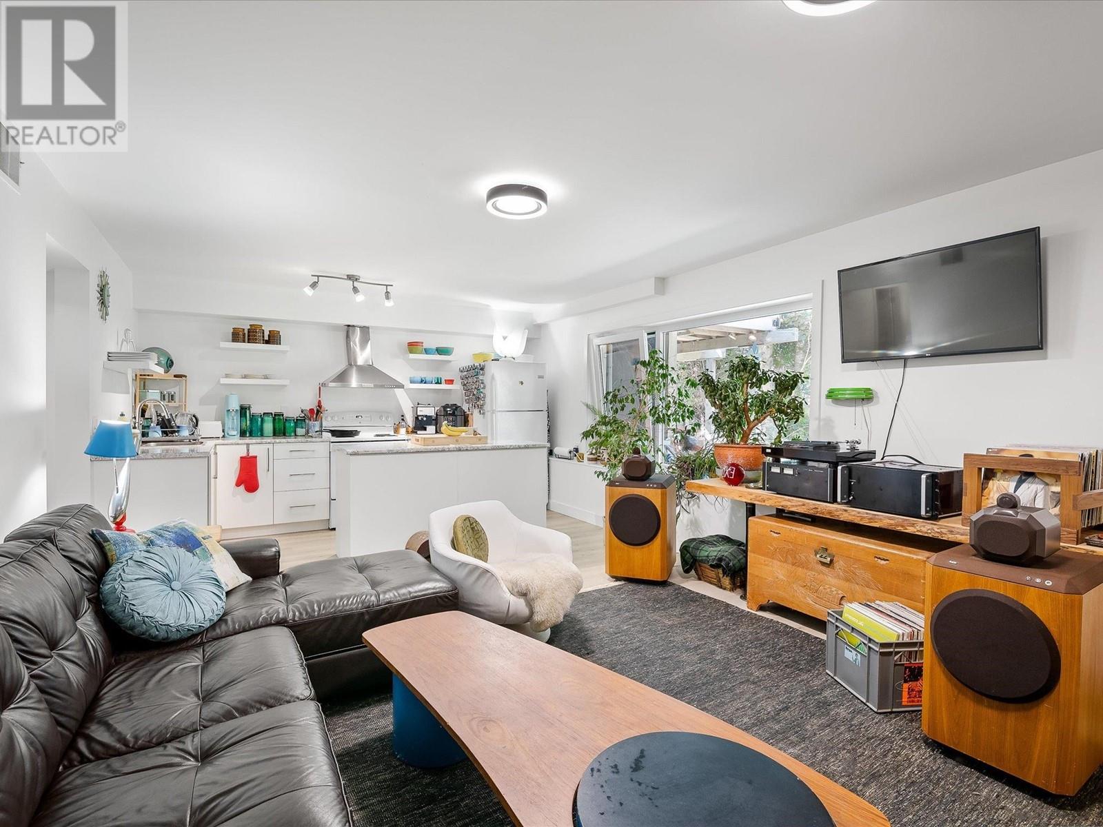 38063 Clarke Drive, Squamish, British Columbia  V0N 3G0 - Photo 26 - R2824669