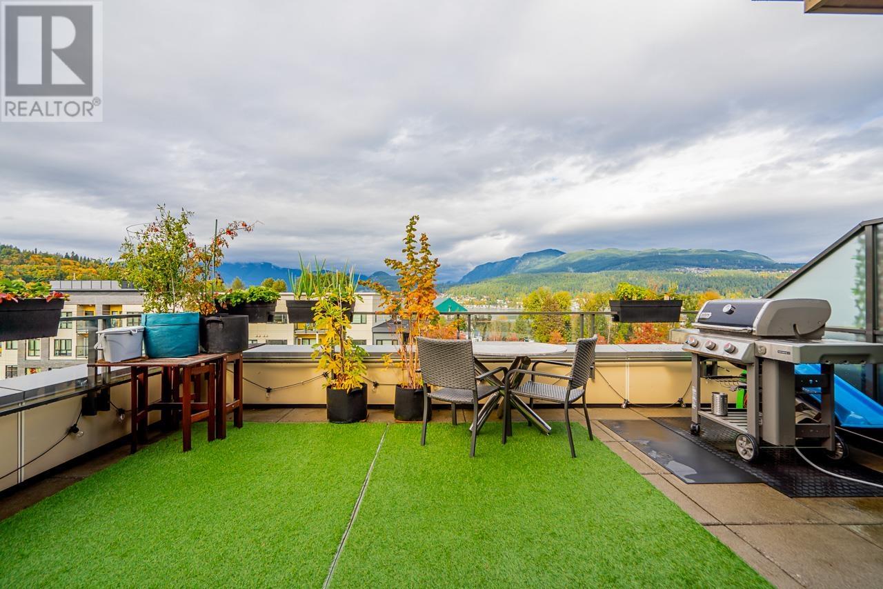 2319 ST JOHNS STREET, port moody, British Columbia