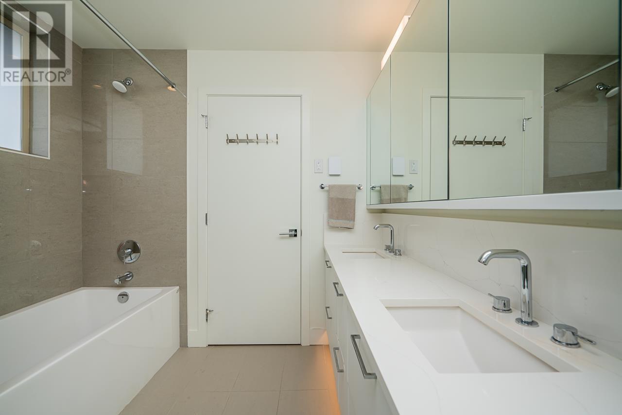 2319 St Johns Street, Port Moody, British Columbia  V3H 2A8 - Photo 29 - R2824137