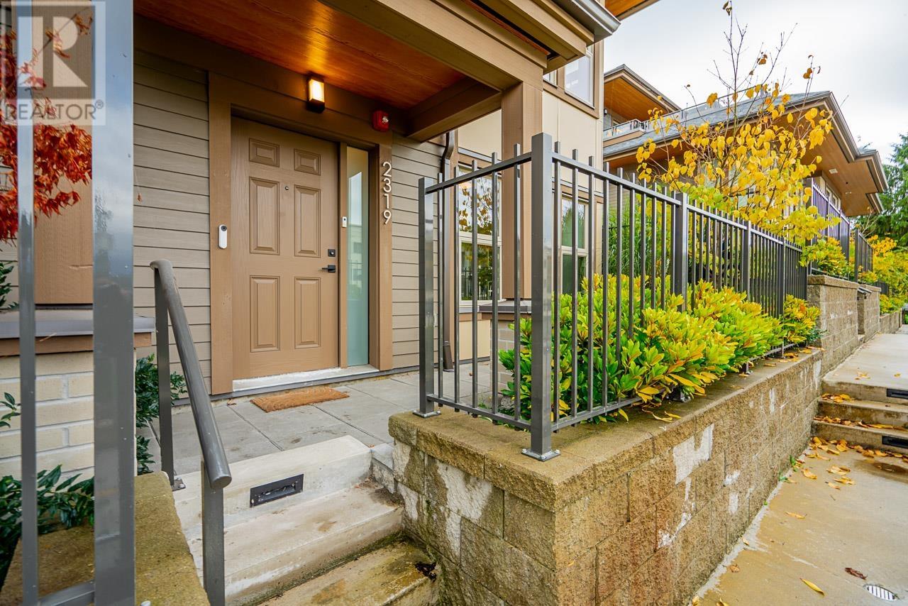 2319 St Johns Street, Port Moody, British Columbia  V3H 2A8 - Photo 9 - R2824137