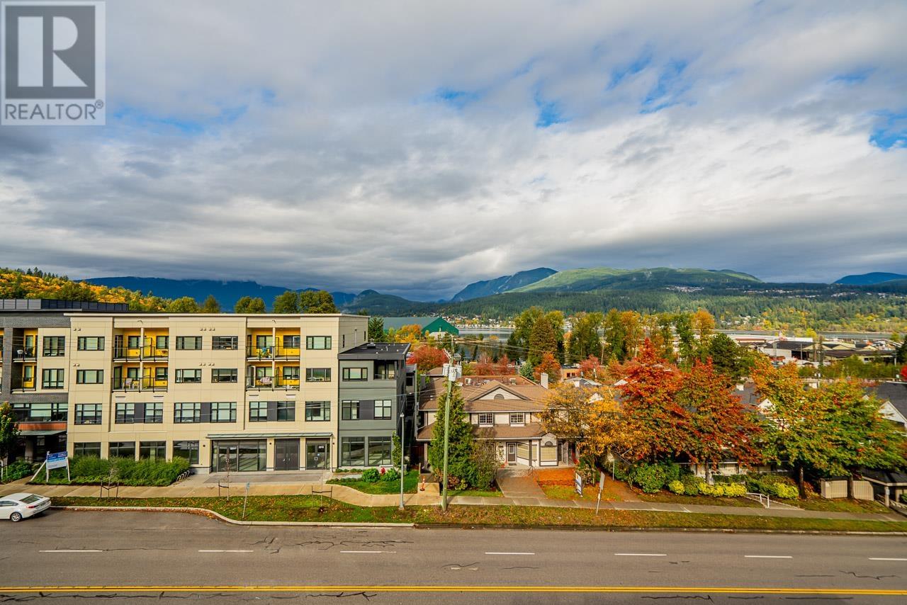 2319 St Johns Street, Port Moody, British Columbia  V3H 2A8 - Photo 37 - R2824137