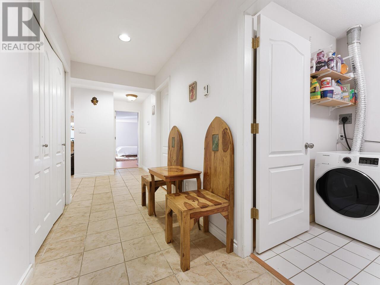 301 1500 Ostler Court, North Vancouver, British Columbia  V7G 2S2 - Photo 34 - R2824188