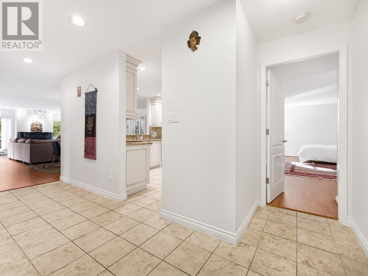 301 1500 Ostler Court, North Vancouver, British Columbia  V7G 2S2 - Photo 35 - R2824188