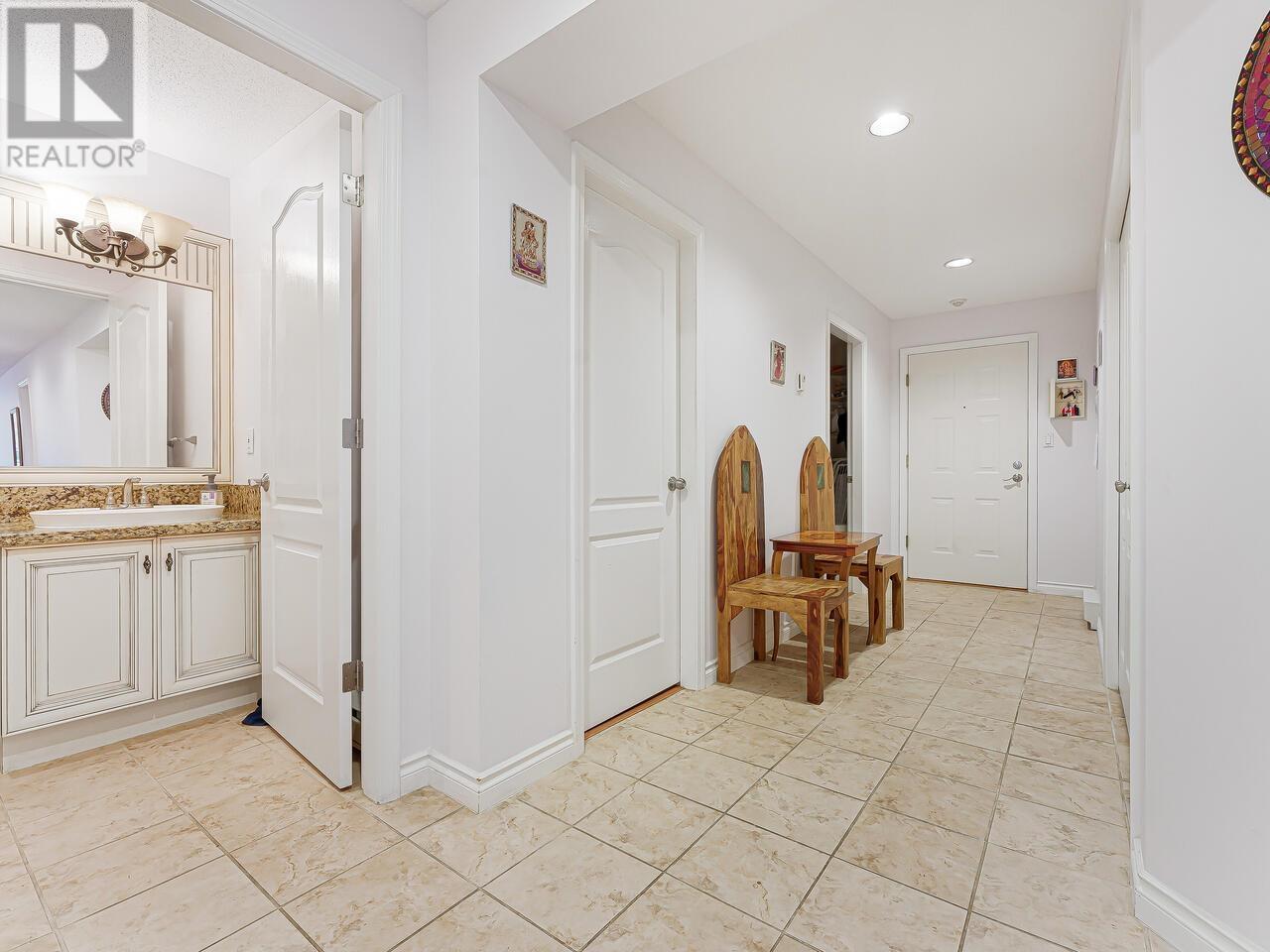 301 1500 Ostler Court, North Vancouver, British Columbia  V7G 2S2 - Photo 32 - R2824188
