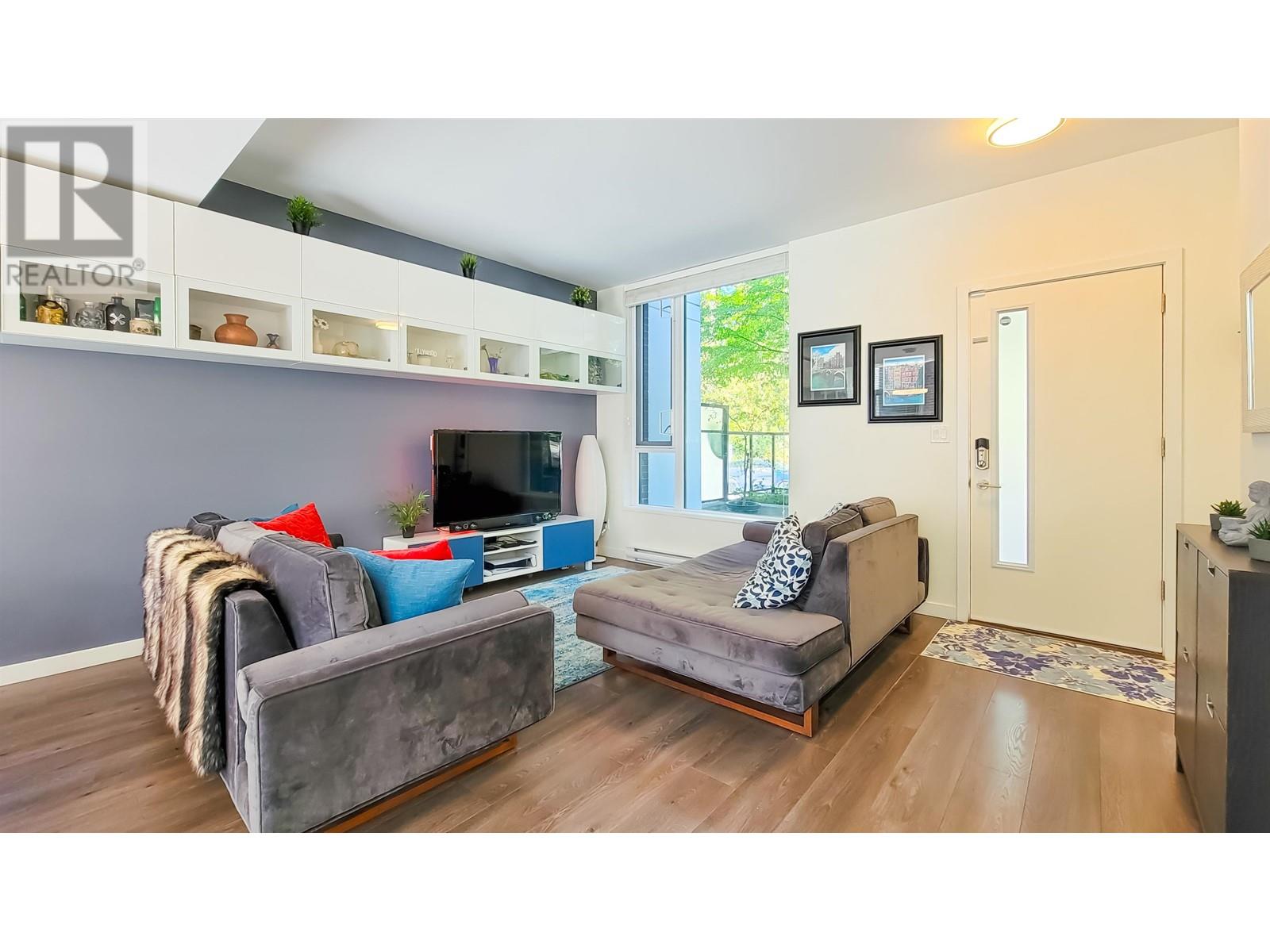 102 3086 Lincoln Avenue, Coquitlam, British Columbia  V3B 0L9 - Photo 2 - R2824663