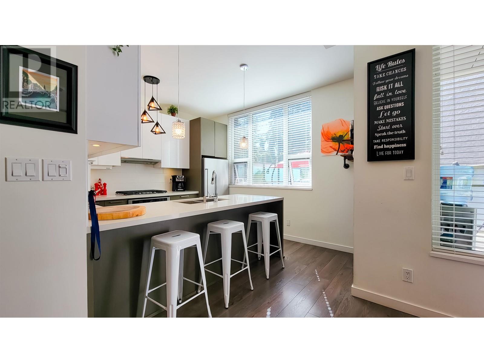 102 3086 Lincoln Avenue, Coquitlam, British Columbia  V3B 0L9 - Photo 9 - R2824663