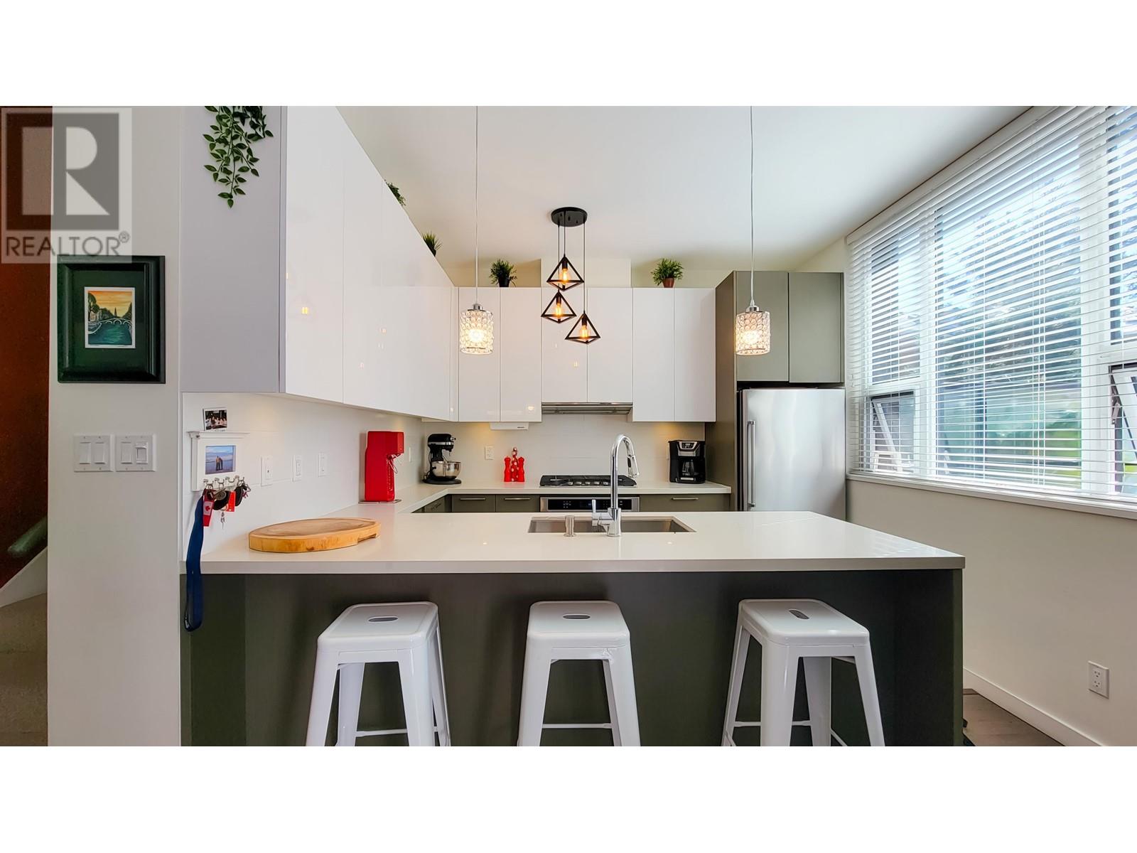 102 3086 Lincoln Avenue, Coquitlam, British Columbia  V3B 0L9 - Photo 8 - R2824663
