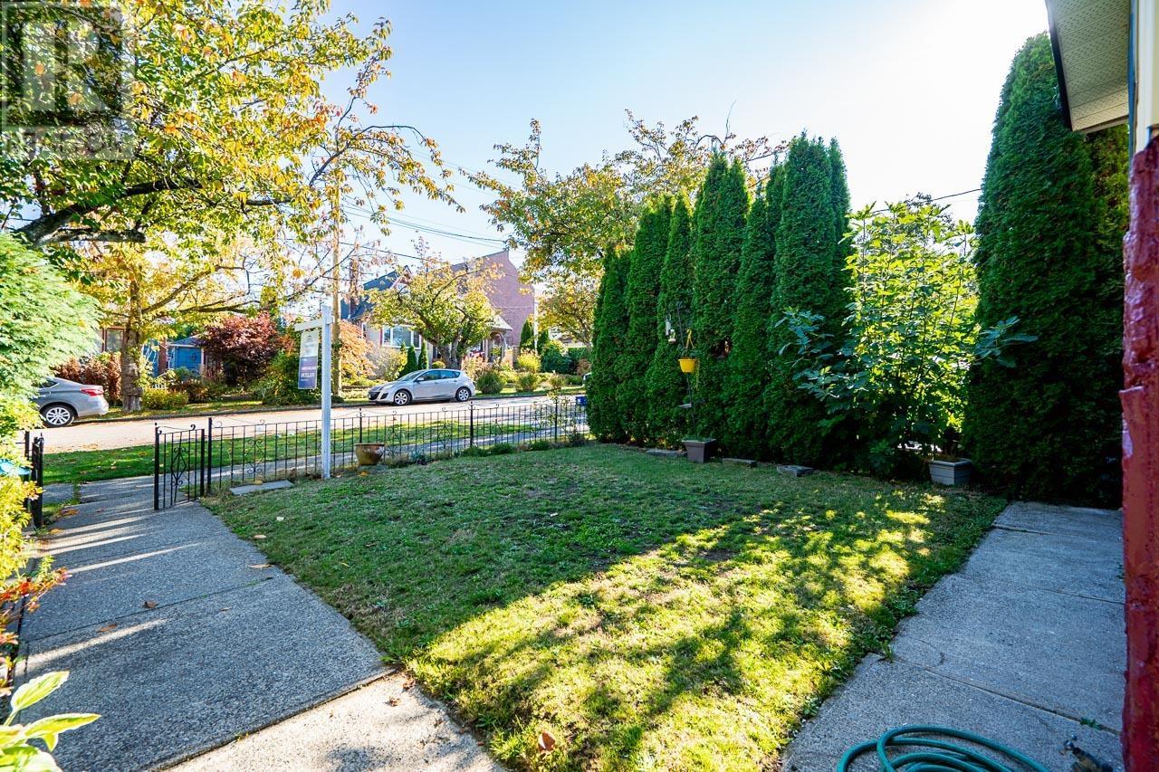 5285 Spencer Street, Vancouver, British Columbia  V5R 4A4 - Photo 2 - R2823975