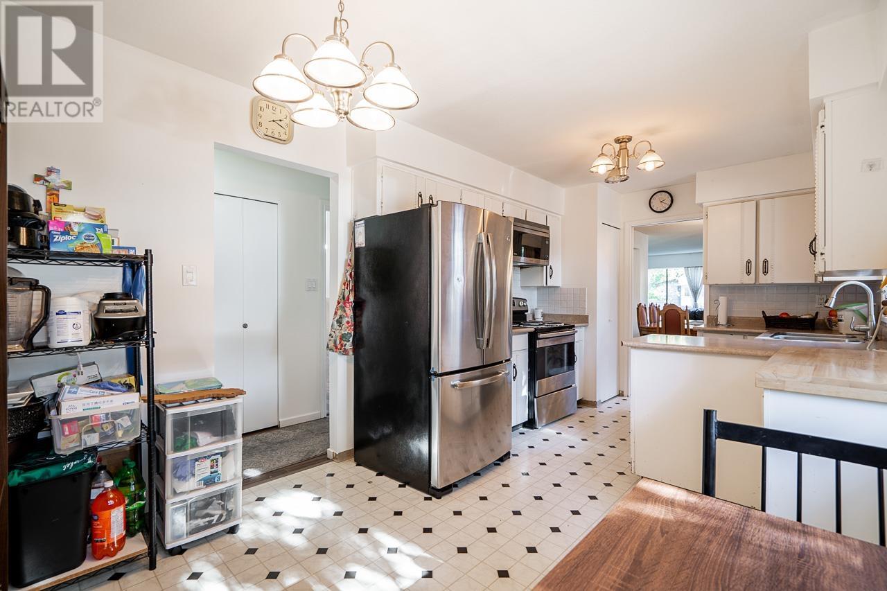 5285 Spencer Street, Vancouver, British Columbia  V5R 4A4 - Photo 9 - R2823975