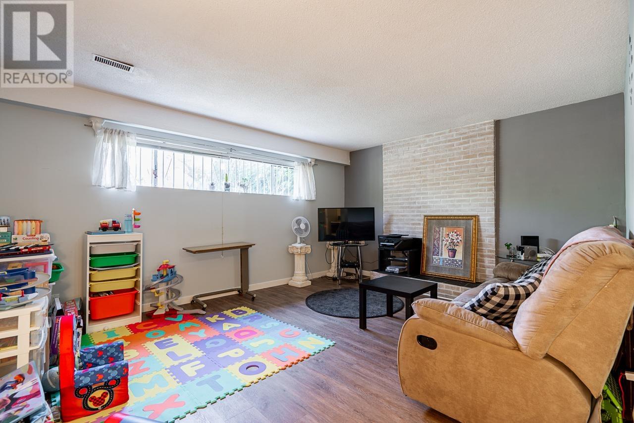 5285 Spencer Street, Vancouver, British Columbia  V5R 4A4 - Photo 17 - R2823975