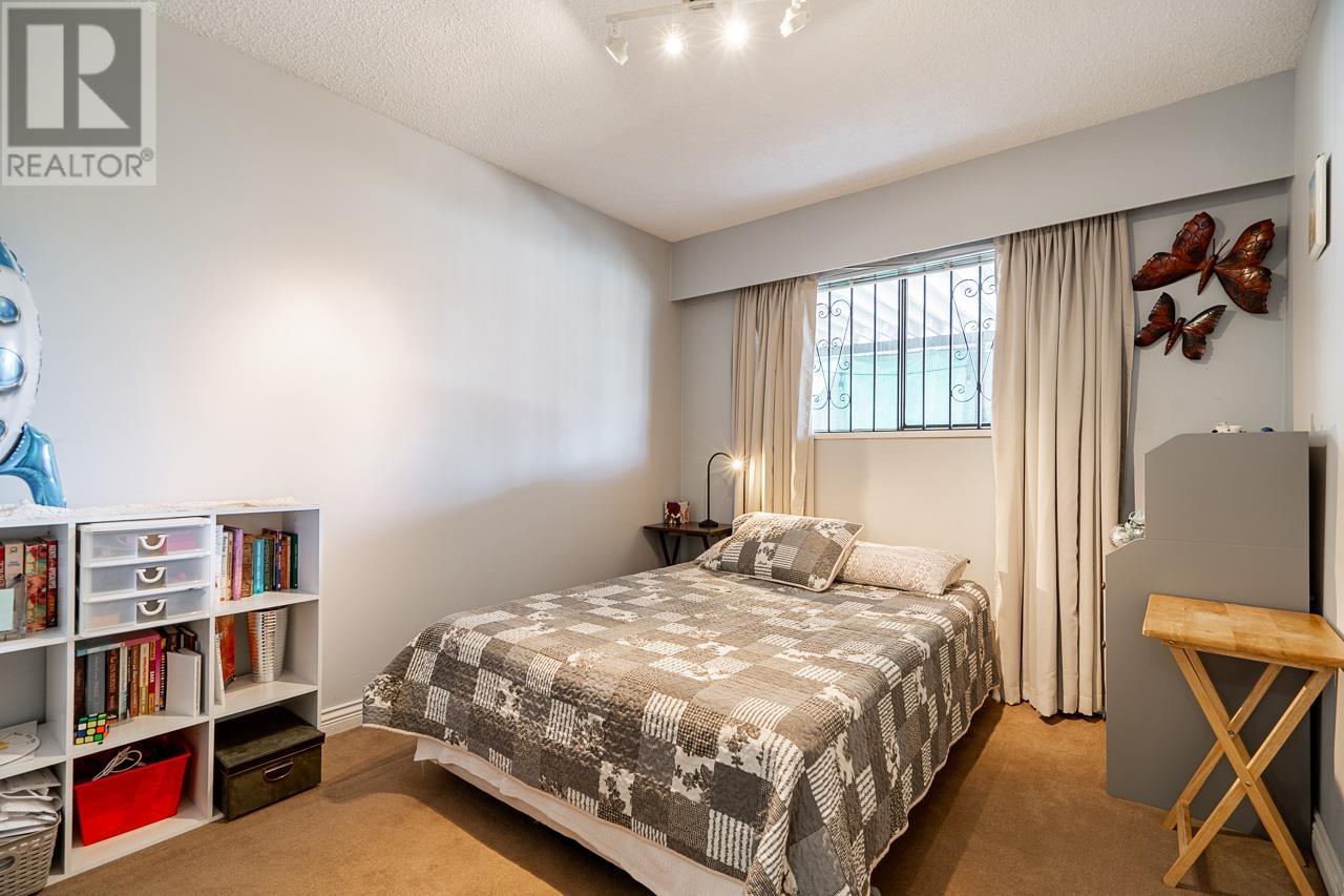 5285 Spencer Street, Vancouver, British Columbia  V5R 4A4 - Photo 13 - R2823975