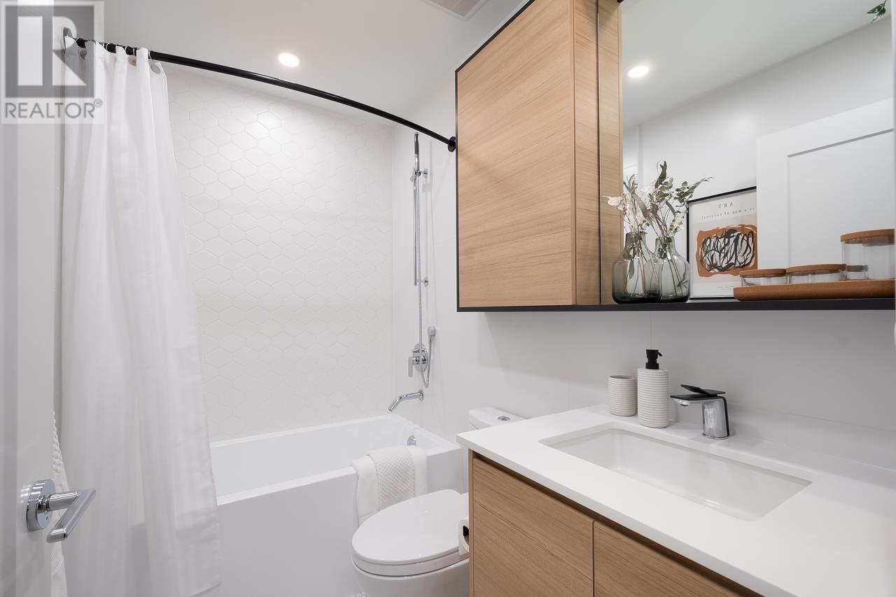 635 55 Klahanie Drive, Port Moody, British Columbia  V3H 2R8 - Photo 22 - R2823355