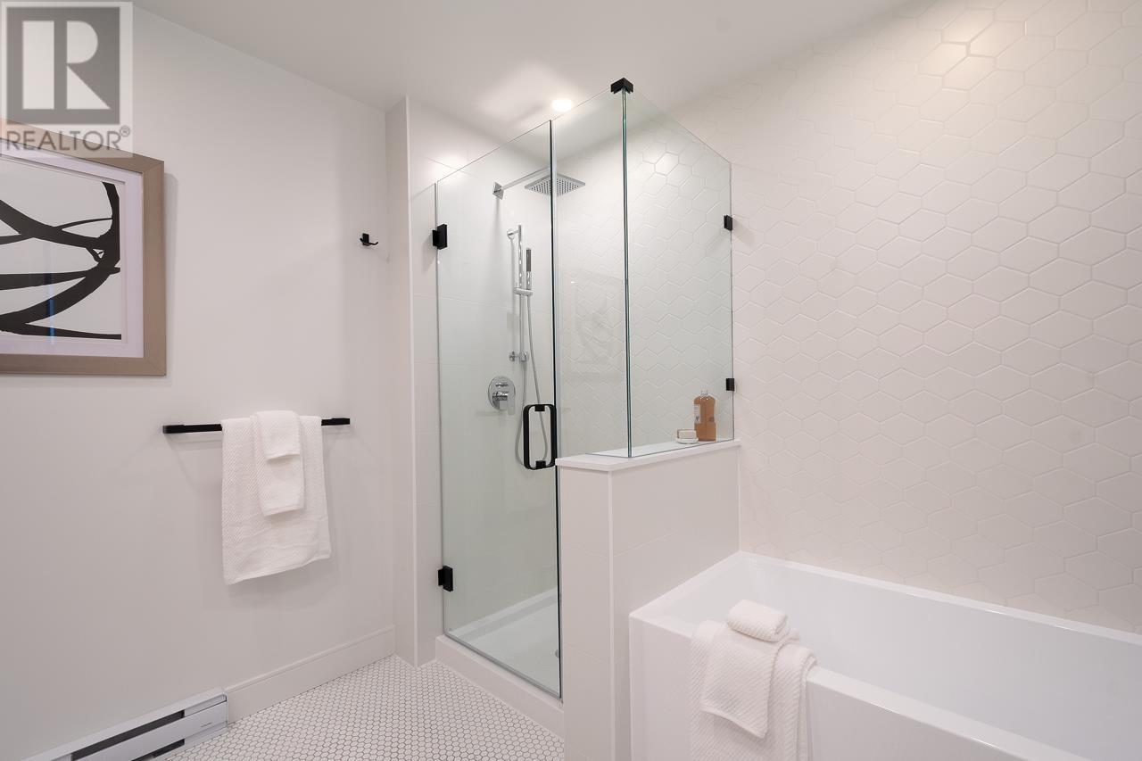 635 55 Klahanie Drive, Port Moody, British Columbia  V3H 2R8 - Photo 19 - R2823355