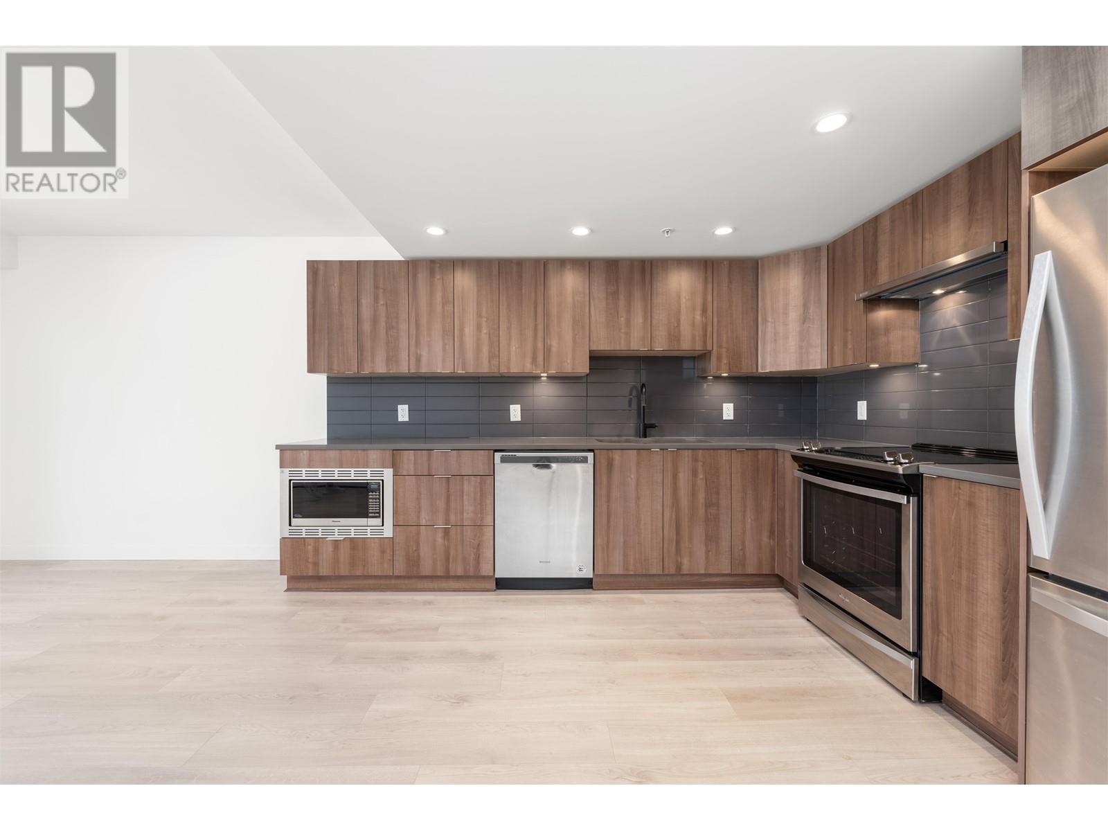 503 1365 Pemberton Avenue, Squamish, British Columbia  V8B 1B7 - Photo 7 - R2824043