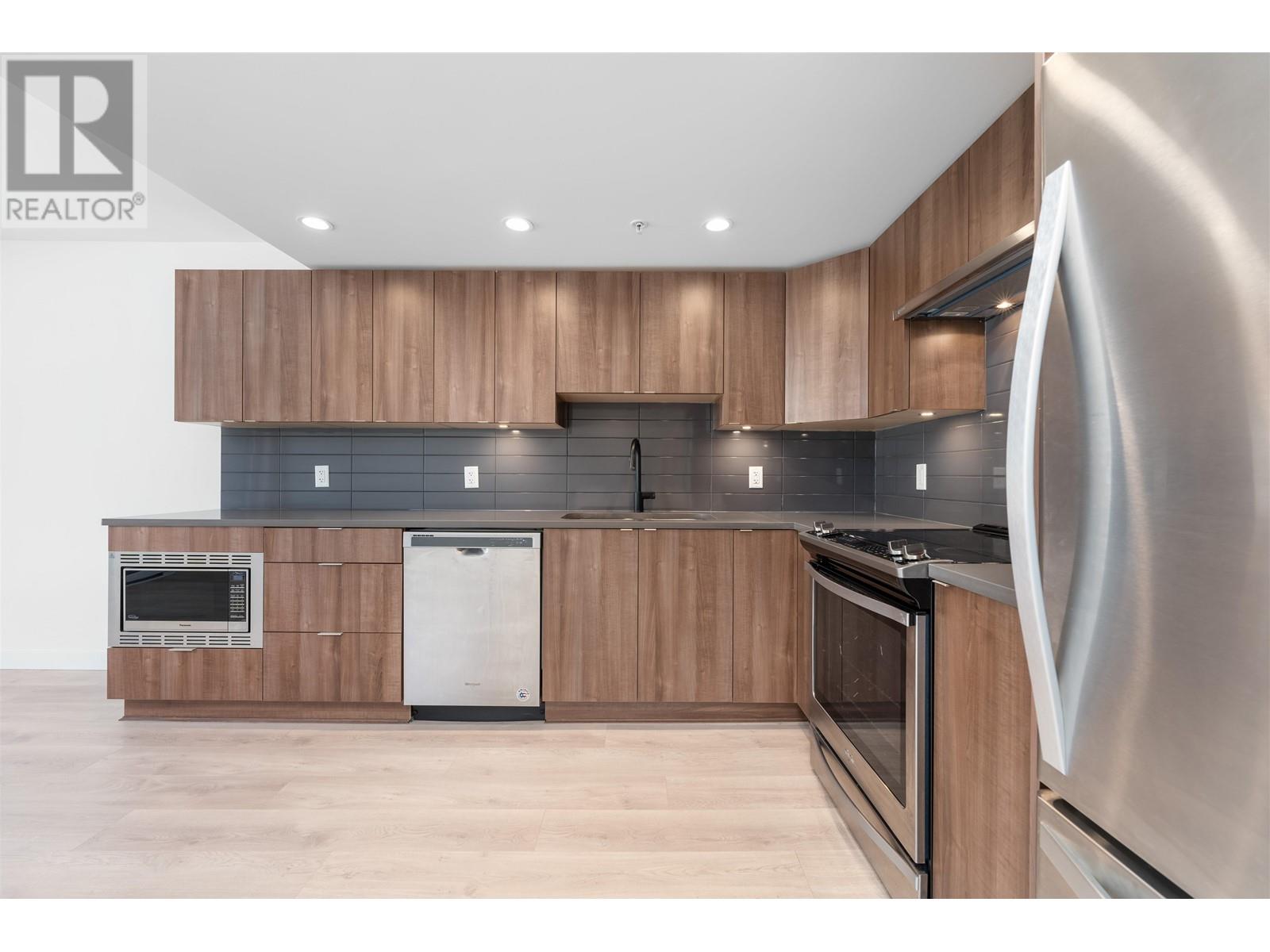503 1365 Pemberton Avenue, Squamish, British Columbia  V8B 1B7 - Photo 10 - R2824043