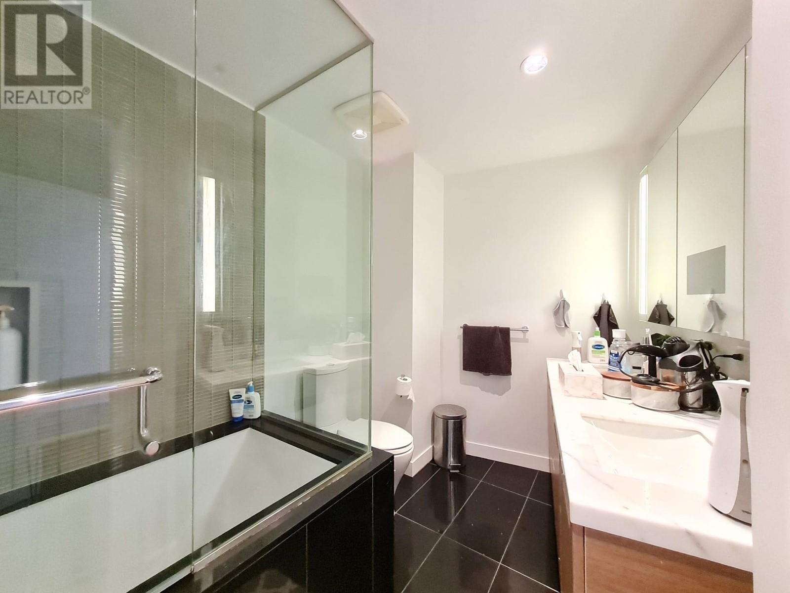 2206 777 Richards Street, Vancouver, British Columbia  V6B 0M6 - Photo 13 - R2824217