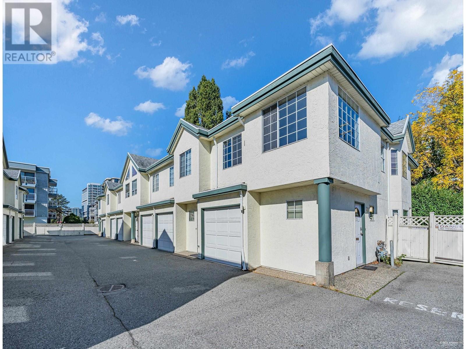 1 6391 Cooney Road, Richmond, British Columbia  V6Y 2J5 - Photo 2 - R2823077