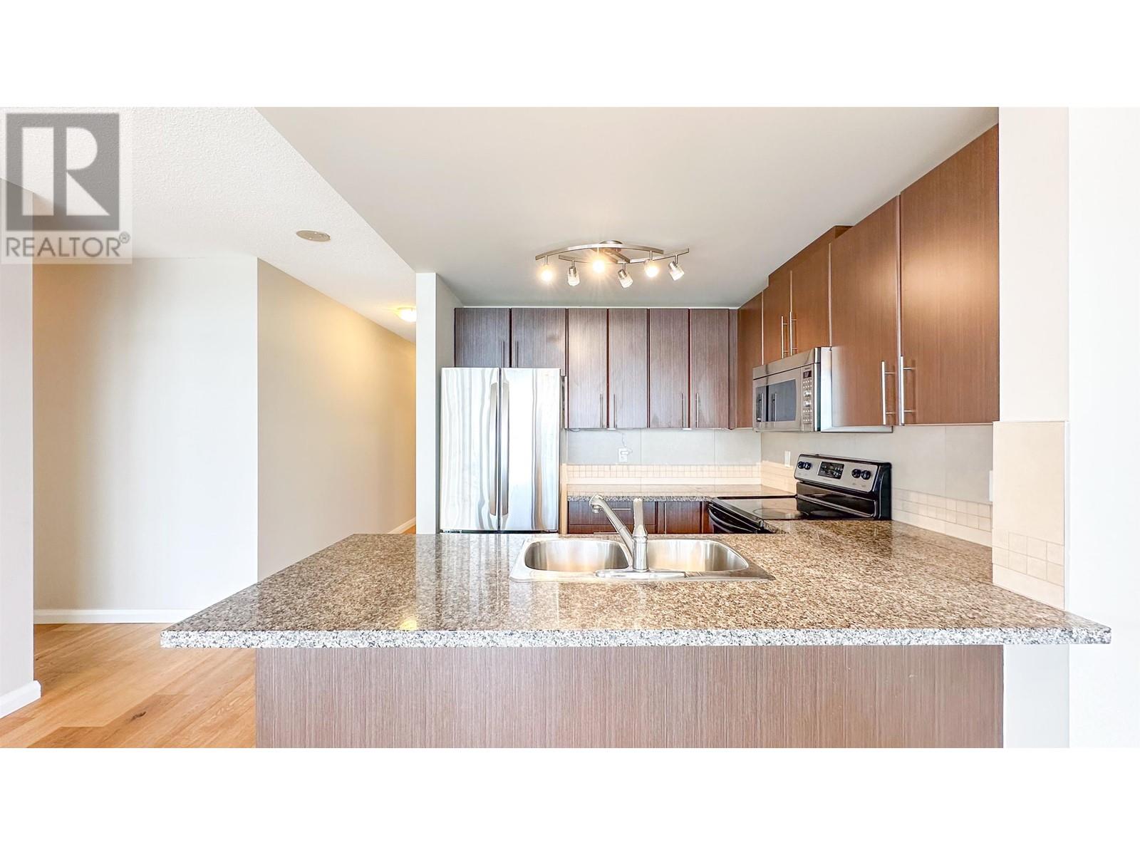 2501 892 Carnarvon Street, New Westminster, British Columbia  V3M 0C5 - Photo 12 - R2820794