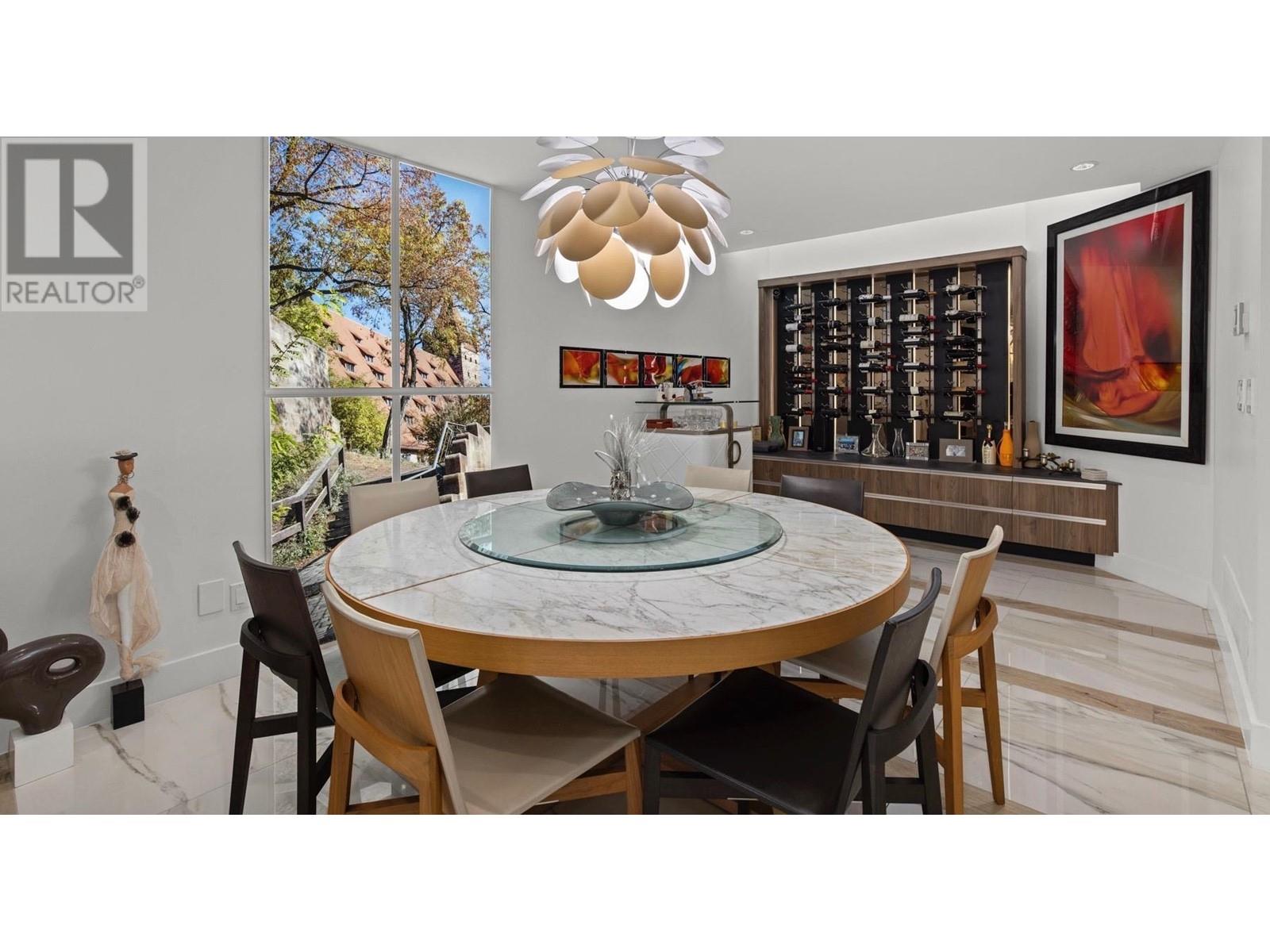 5320 Meadfeild Road, West Vancouver, British Columbia  V7W 3E5 - Photo 10 - R2824259