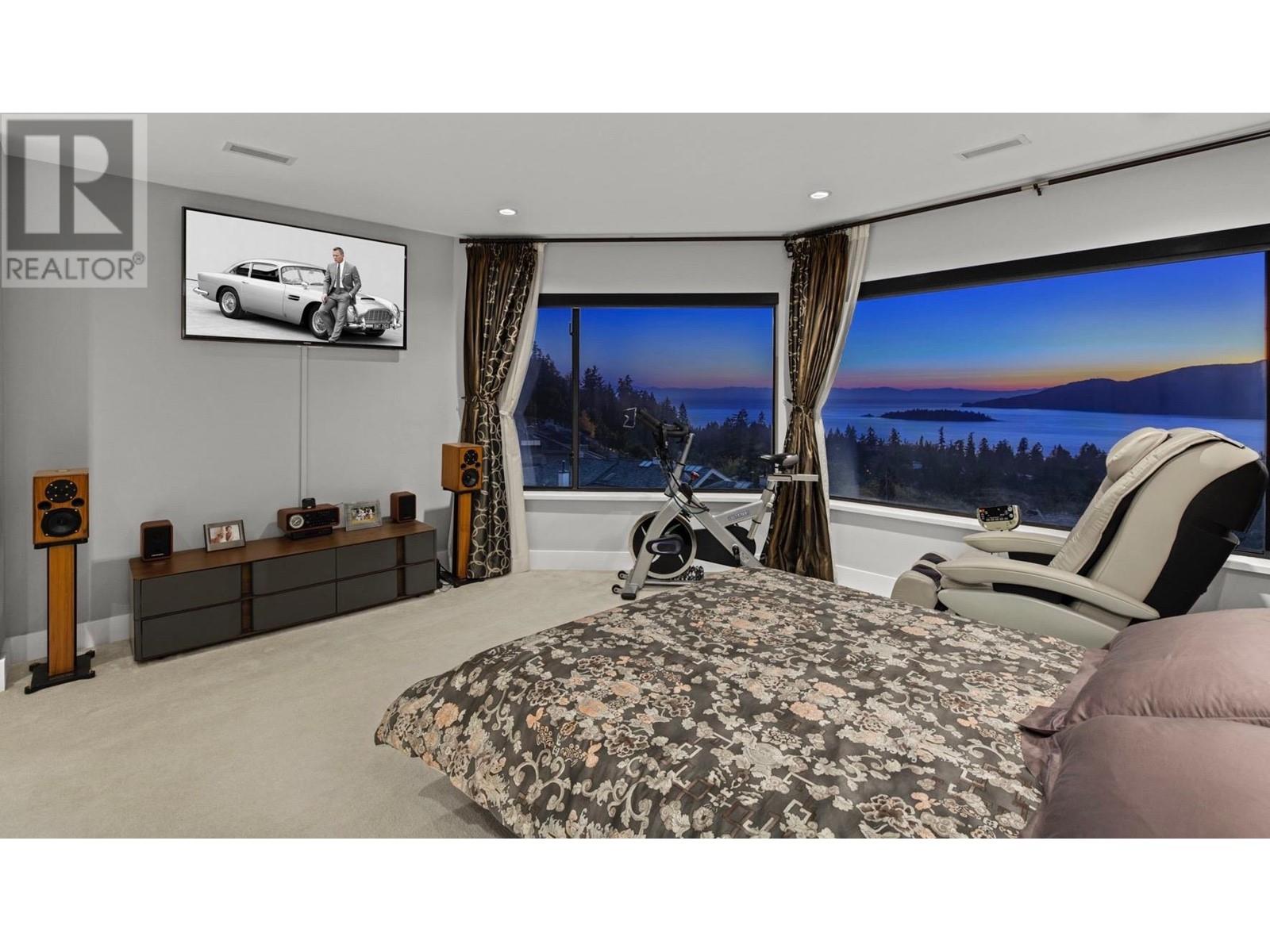 5320 Meadfeild Road, West Vancouver, British Columbia  V7W 3E5 - Photo 12 - R2824259