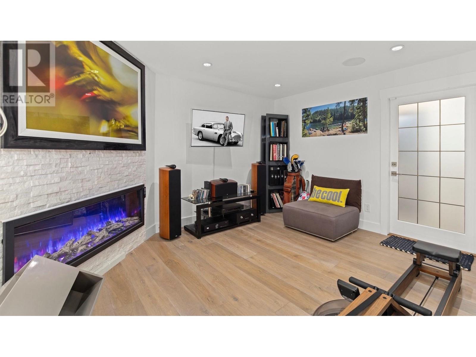 5320 Meadfeild Road, West Vancouver, British Columbia  V7W 3E5 - Photo 18 - R2824259