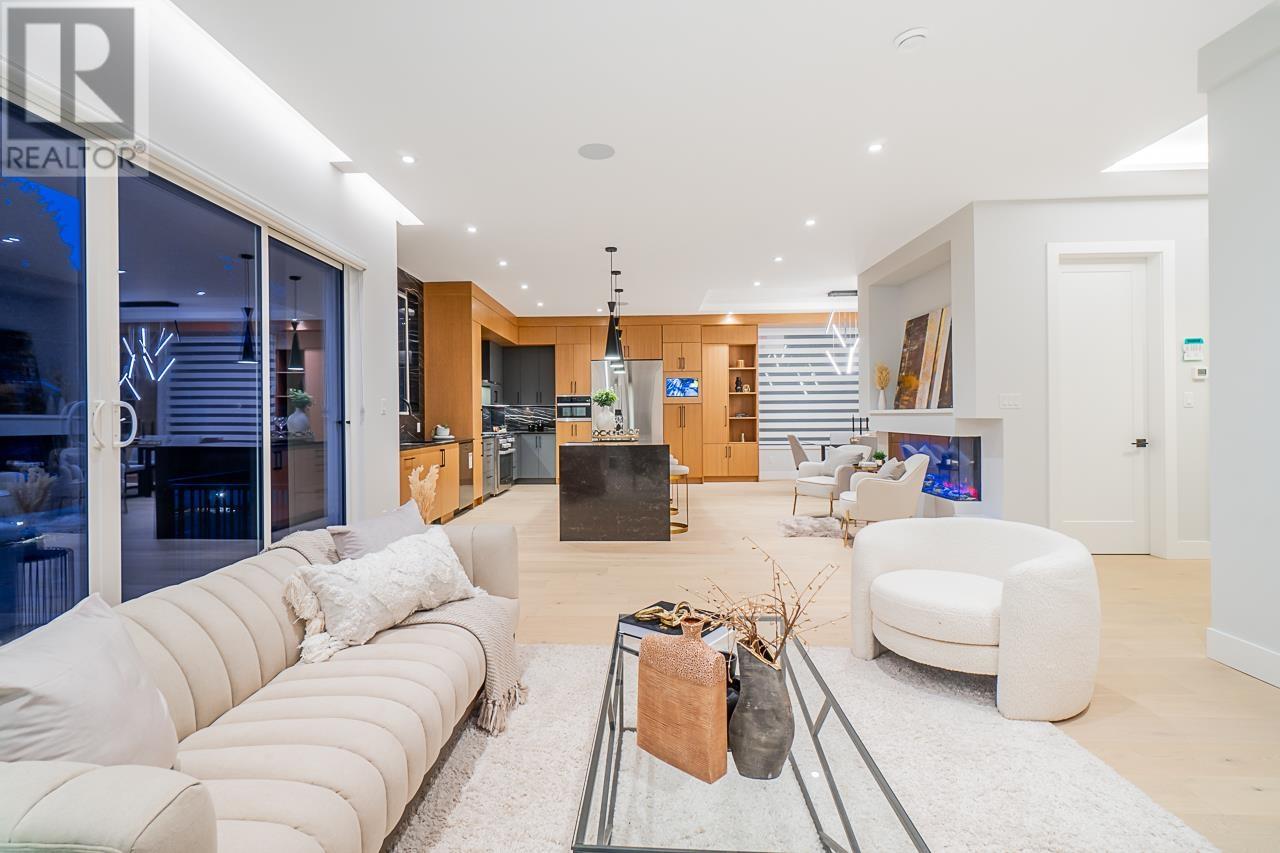 765 Macintosh Street, Coquitlam, British Columbia  V3J 4Z1 - Photo 6 - R2824298