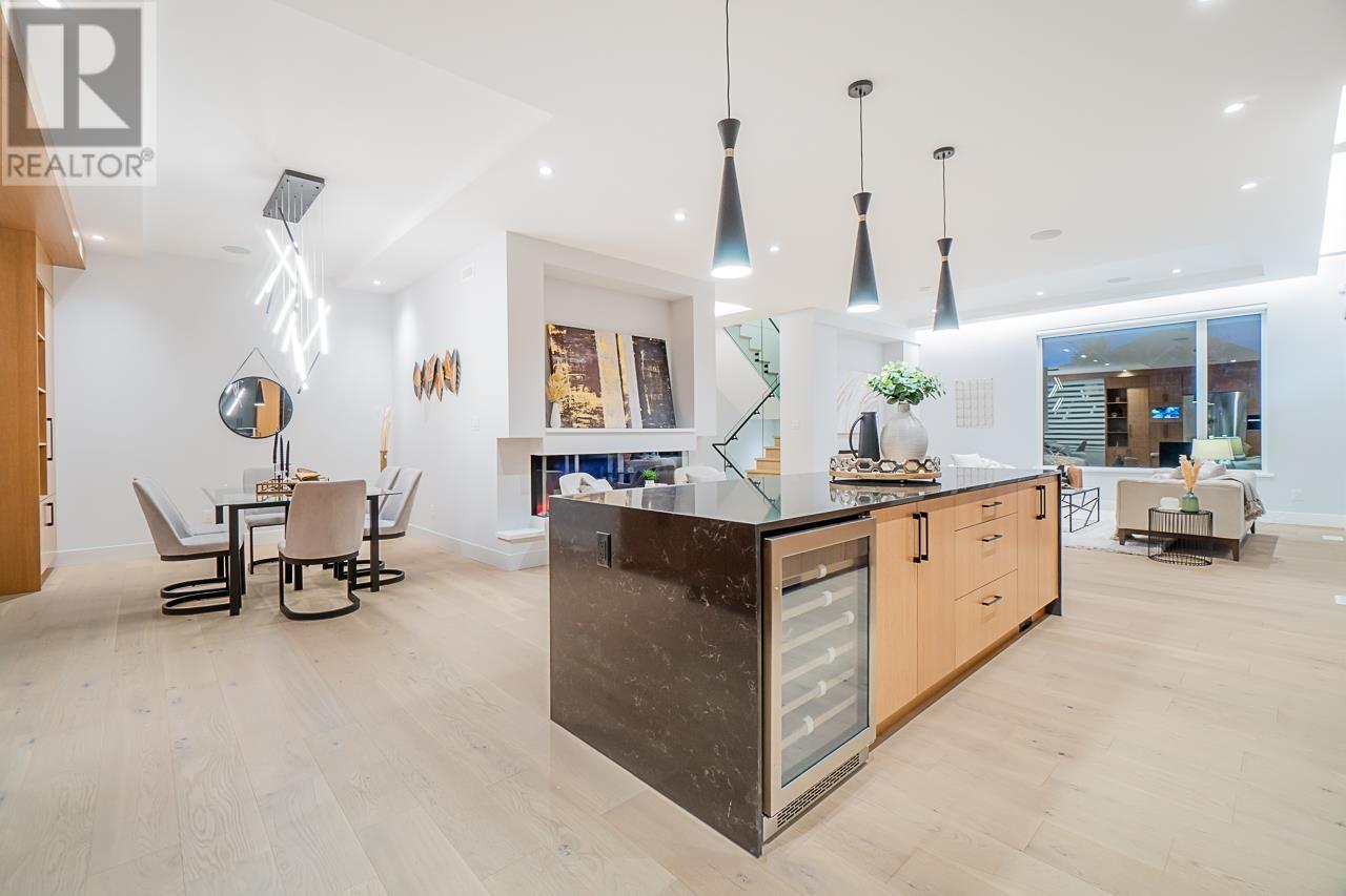 765 Macintosh Street, Coquitlam, British Columbia  V3J 4Z1 - Photo 11 - R2824298