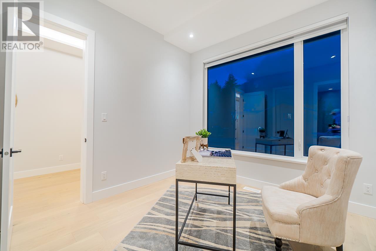 765 Macintosh Street, Coquitlam, British Columbia  V3J 4Z1 - Photo 13 - R2824298