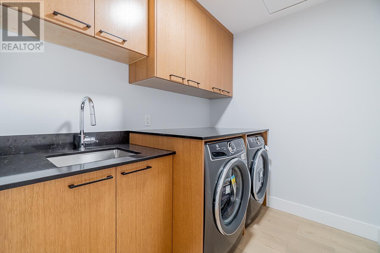 765 Macintosh Street, Coquitlam, British Columbia  V3J 4Z1 - Photo 22 - R2824298