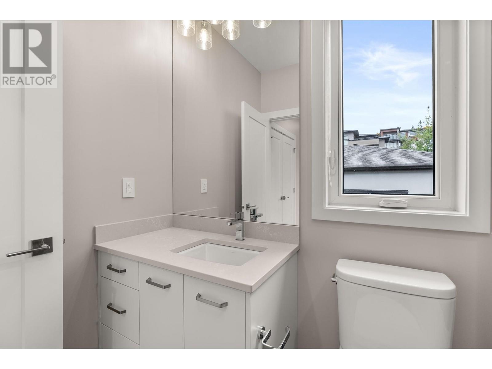 7739 Lee Street, Burnaby, British Columbia  V3N 4B9 - Photo 24 - R2824315