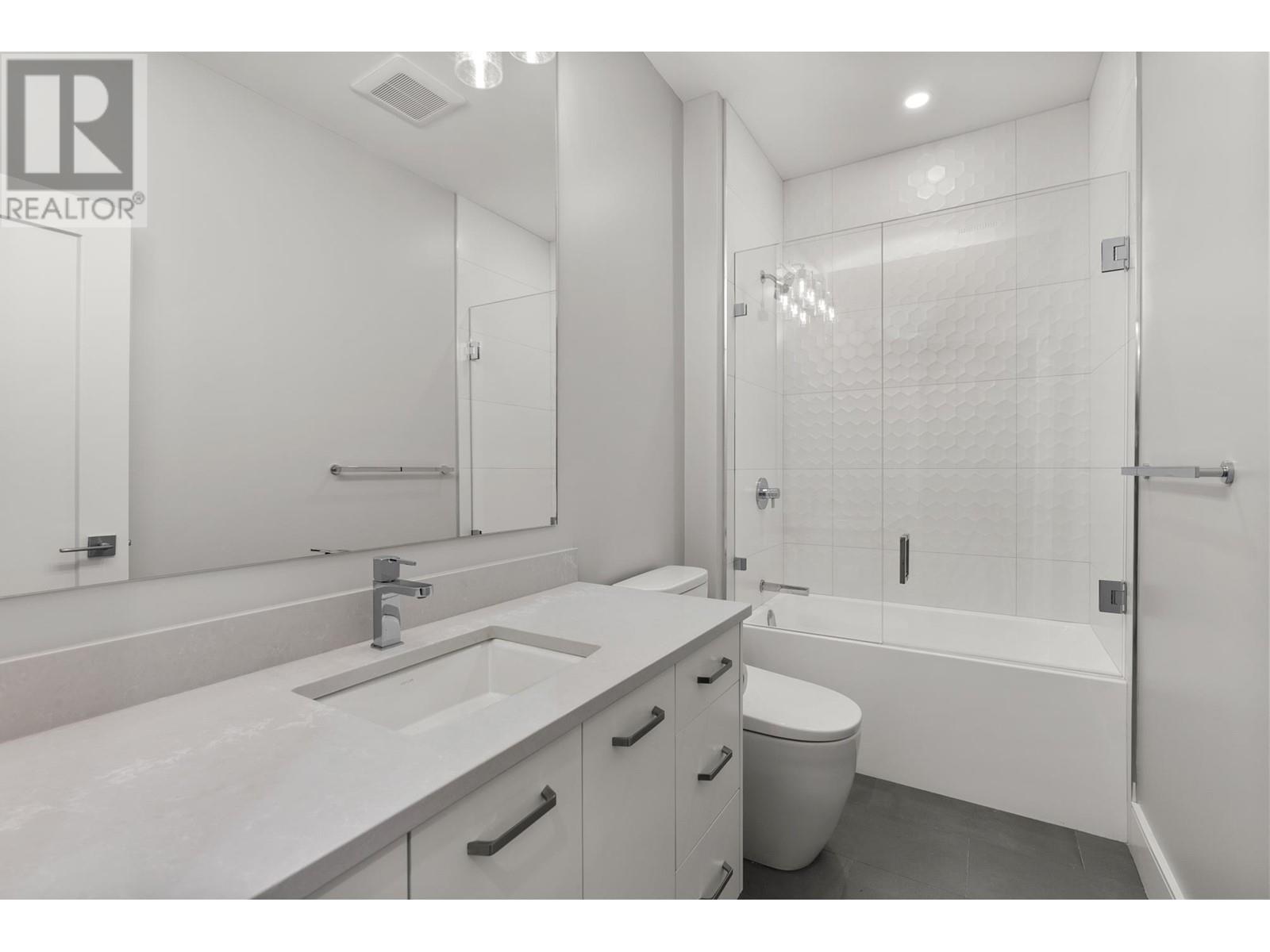 7739 Lee Street, Burnaby, British Columbia  V3N 4B9 - Photo 31 - R2824315
