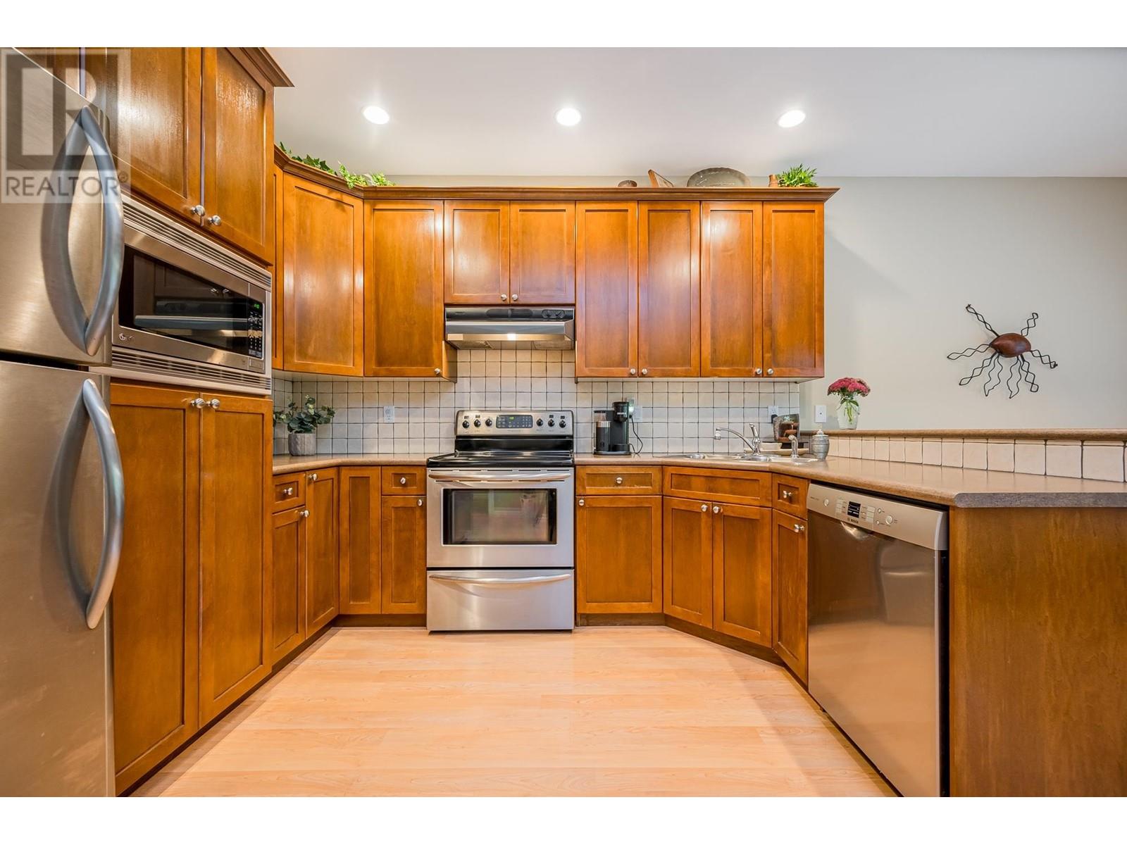 18 2387 Argue Street, Port Coquitlam, British Columbia  V3C 6P5 - Photo 13 - R2822775