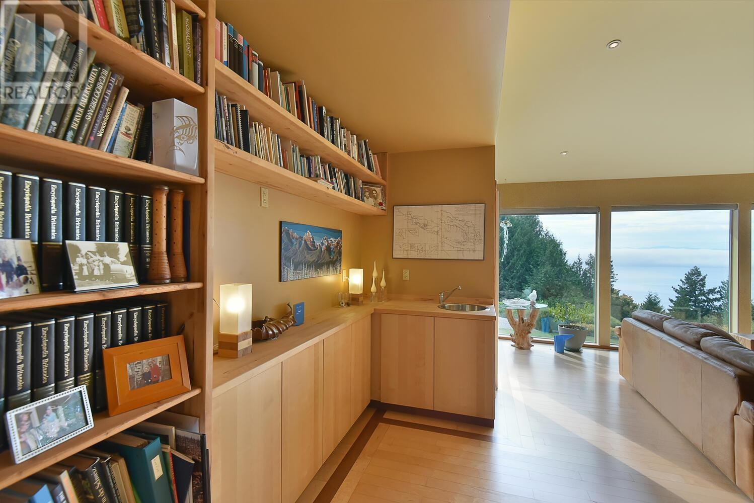 7899 Redrooffs Road, Halfmoon Bay, British Columbia  V7Z 1A4 - Photo 24 - R2823993