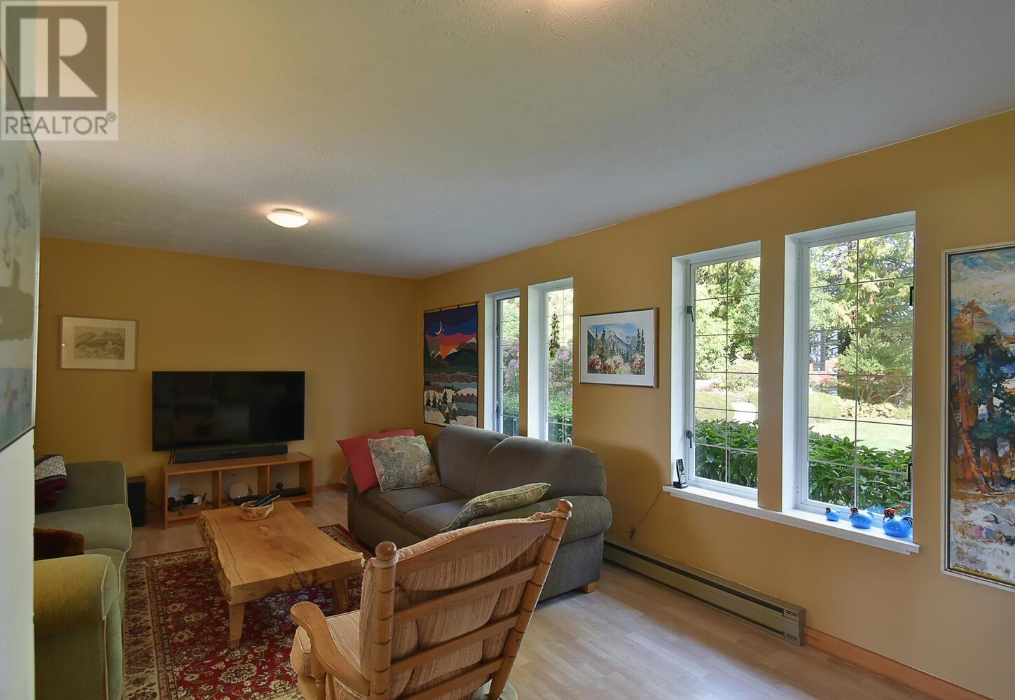 7899 Redrooffs Road, Halfmoon Bay, British Columbia  V7Z 1A4 - Photo 36 - R2823993