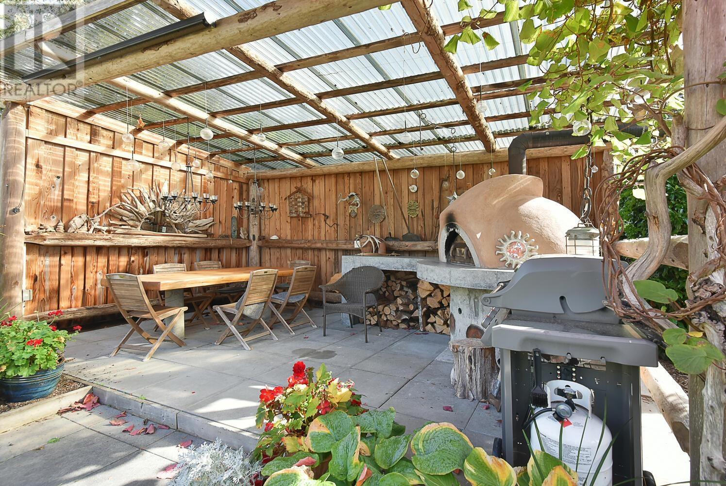 7899 Redrooffs Road, Halfmoon Bay, British Columbia  V7Z 1A4 - Photo 16 - R2823993