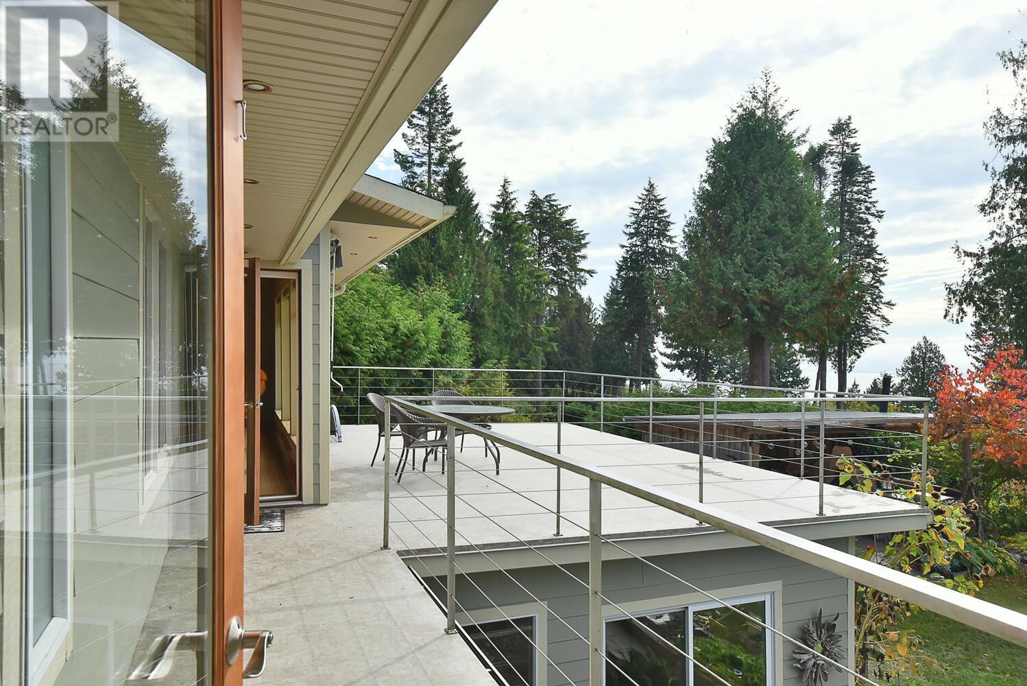 7899 Redrooffs Road, Halfmoon Bay, British Columbia  V7Z 1A4 - Photo 25 - R2823993