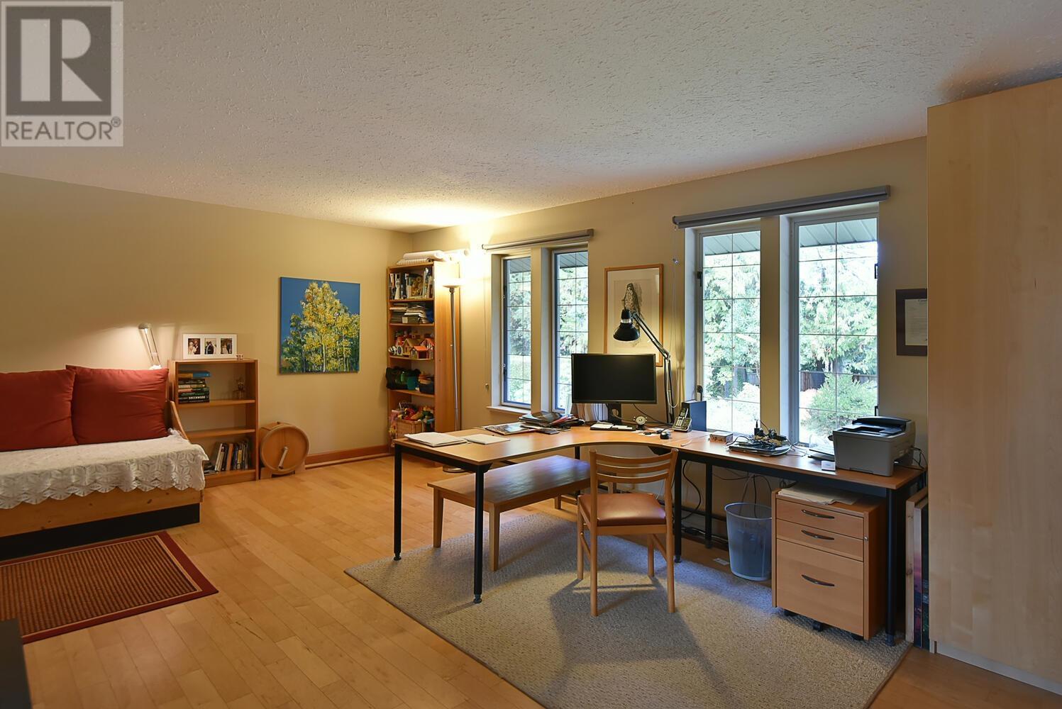 7899 Redrooffs Road, Halfmoon Bay, British Columbia  V7Z 1A4 - Photo 34 - R2823993