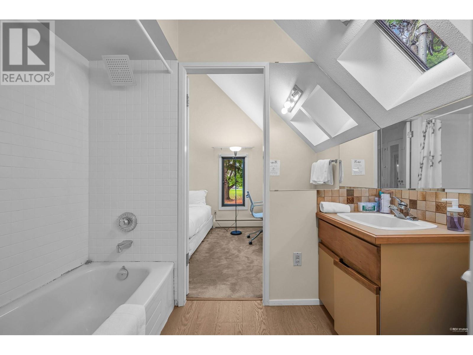 2122 Sw Marine Drive, Vancouver, British Columbia  V6P 6B5 - Photo 32 - R2824288